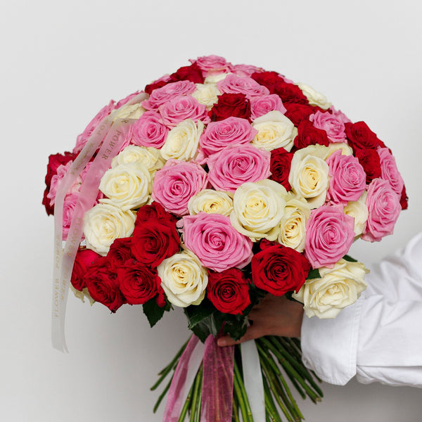 Букет різнокольорових троянд Екстаз